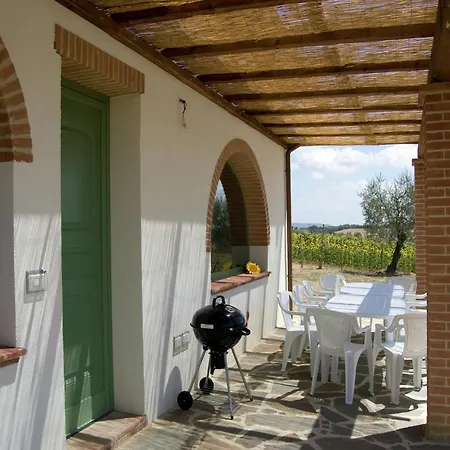 Rustic Charm, Modern Comfort Dom wakacyjny Cortona